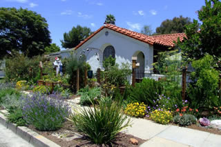 Water Wise Gardening In Los Angeles, Landscape Contractors Los Angeles